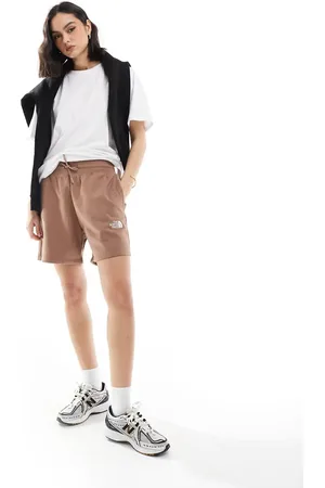 The North Face – Essential – Locker geschnittene Shorts in Milchkaffeebraun