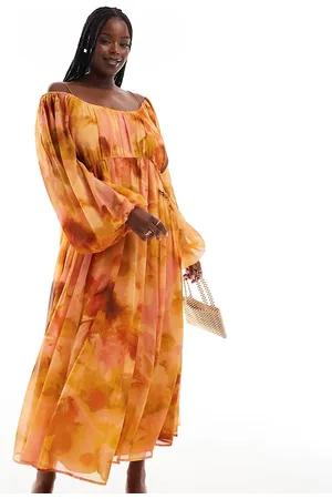 ASOS ASOS DESIGN Curve – Maxikleid in Orange mit U-Ausschnitt, gesmoktem Tailleneinsatz und Blumenmuster