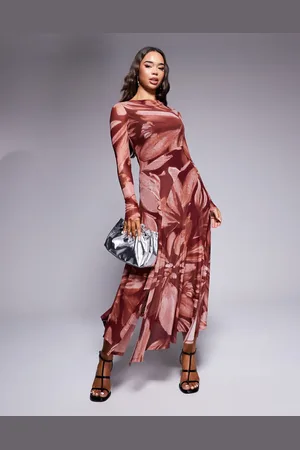 Forever New – Transparentes Kleid in Rostrot mit Blumenmuster