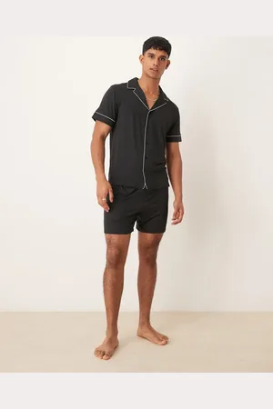 Urban Threads – Schwarzer Pyjama aus Polyester mit Shorts und T-Shirt