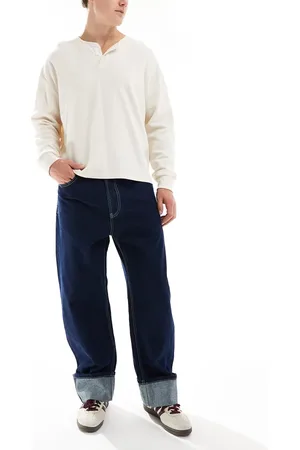 Bershka – Straight Jeans in Indigoblau mit Umschlag