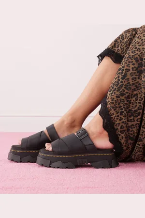 Dr. Martens Dr. Martens – Mattison – Slider in Athena
