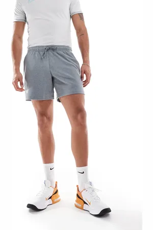 Nike – Primary Dri-FIT – Shorts in , 7 Zoll Schrittlänge