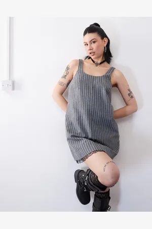 Reclaimed – Elegantes Trapezkleid im Latzstil mit Spitzenrand