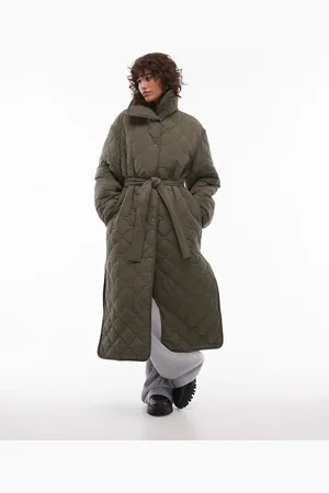 ARKET – Oversize-Midaxi-Steppmantel in Khaki mit Daunen, hohem Kragen und Seitenschlitzen