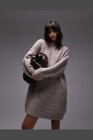 Topshop – Kurzes Oversize-Strickkleid in Hellbeige mit Rundhalsausschnitt und Sichtnaht