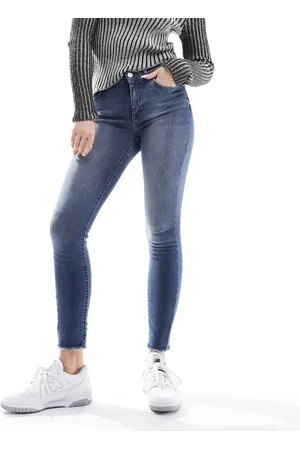 ONLY – Knöchellange Jeans mit engem Schnitt aus blaugrauem Denim