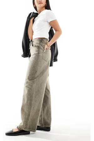 ONLY – Bleecker – Jeans in grauer Vintage-Waschung mit abgerundetem Bein und Bindegürtel