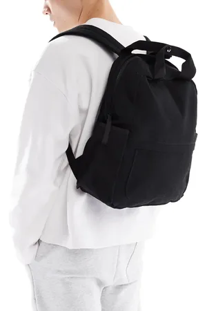 ASOS – Eckiger Rucksack aus Canvas in