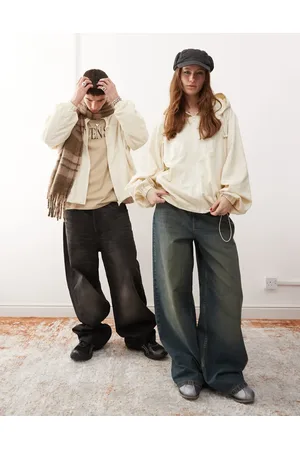 COLLUSION Unisex – Sport-Schlupfjacke in Cremeweiß