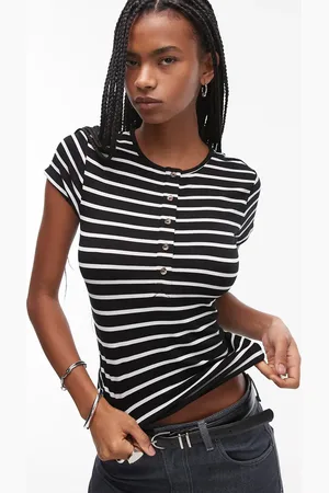 Topshop – Kurzärmeliges Henley-Oberteil mit Streifen in Schwarz-Weiß