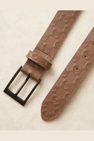 ASOS – Gürtel in mit geprägtem Schachbrettmuster
