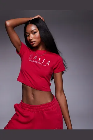 Kaiia – Knapp geschnittenes T-Shirt in und Rosa mit Logostickerei, Kombiteil