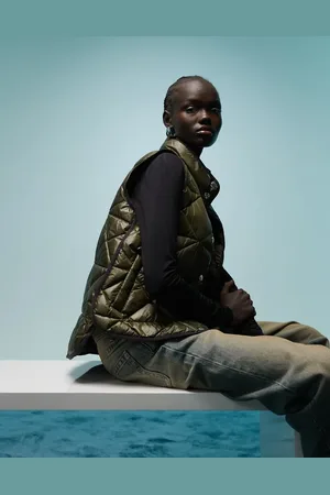 Bimba y Lola – Hochgeschlossene Steppweste in Khaki