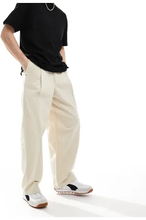 Pull&Bear – Hose in Ecru mit geradem Schnitt und Abnäher-Detail