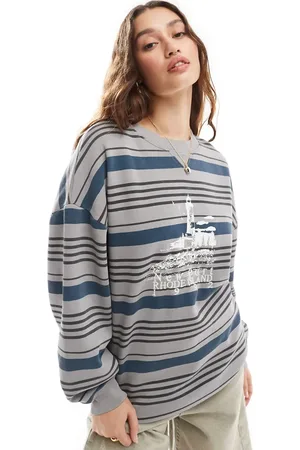 Daisy Street – Sweatshirt mit Retro-Streifen und „Newport Rhode Island“-Grafik