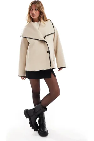 4th & Reckless – Jacke in Camel mit übergroßem Revers und farblich abgesetzter Ziernaht