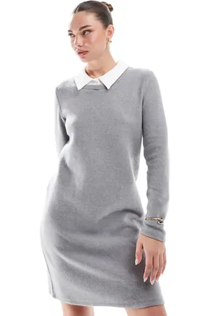 VERO MODA – Kurzes 2-in-1-Strickkleid in meliertem Mittelgrau mit Kragen