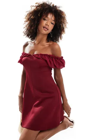 ASOS – Minikleid aus Chiffon-Mix in Weinrot mit Carmen-Ausschnitt
