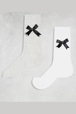 Cotton On Cotton On – 2er-Pack Crew-Socken in Weiß und zartem Grau mit Schleifendetail