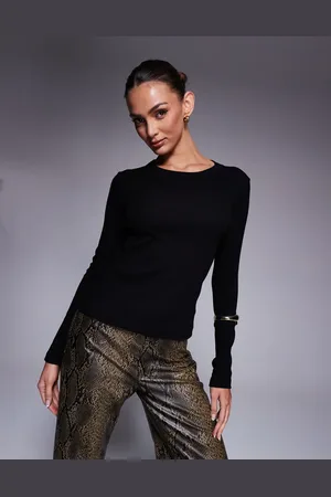 River Island – Langärmliges Shirt in mit figurbetontem, knappem Schnitt