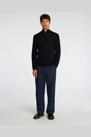 SELECTED – Hose in
