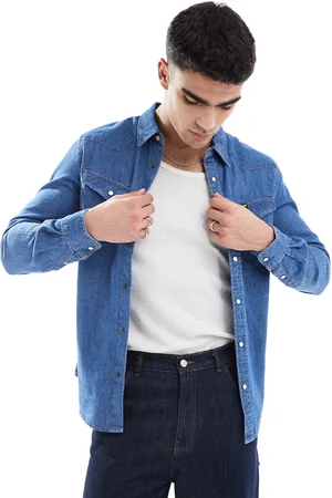 Wrangler – Western-Jeanshemd in mittelblauer Waschung