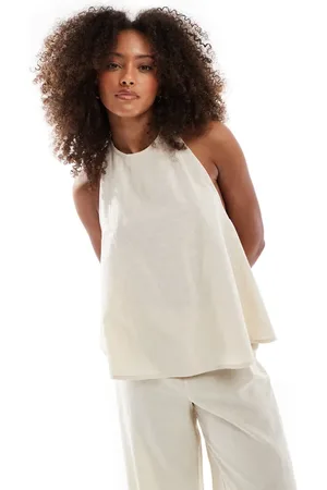 Esmée – Exklusiv – Hochgeschlossenes Longline-Strandtop in Beige mit Leinenoptik