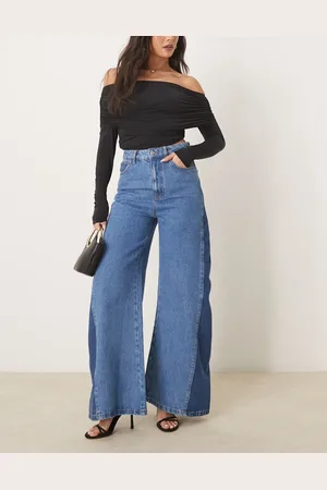 ASOS – Schlagjeans in zwei Farben mit Bahnendesign