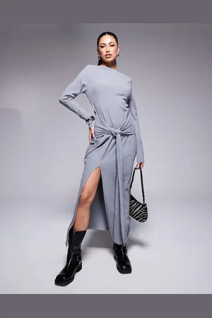 ASOS – Langärmliges, geripptes Midikleid in mit U-Boot-Ausschnitt und Twist-Detail vorn