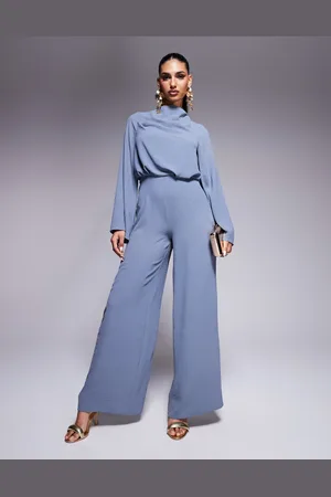 ASOS – Langärmliger Jumpsuit in gedämpftem Blau mit Wasserfallausschnitt und Rückenausschnitt