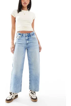 Pull&Bear – Jeans in Hellblau mit mittelhohem Bund und kurzem Schnitt