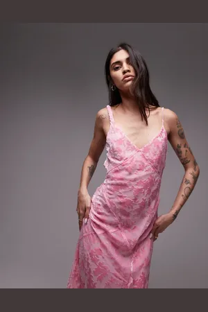 Topshop – Maxikleid in mit Ausbrennermuster und verdrehten Trägern