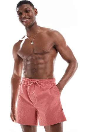 Only & Sons – Seersucker-Badeshorts in Dunkelrosa