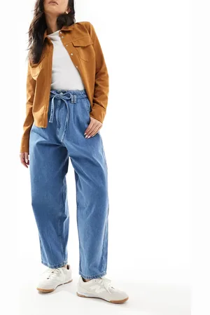 ASOS – Jeans in hellem Mittelblau mit Ballon-Schnitt und Bindegürtel