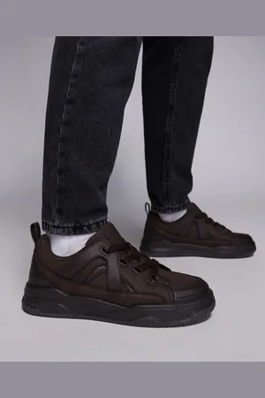 ASOS – Skater-Sneaker in
