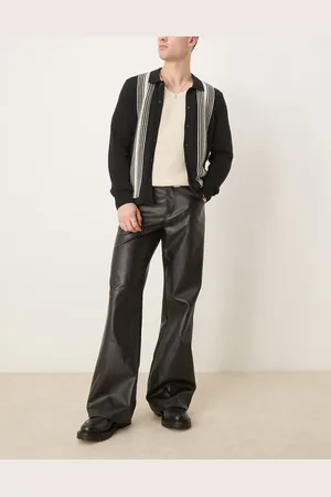 ASOS – Weite Schlaghose aus Kunstleder in