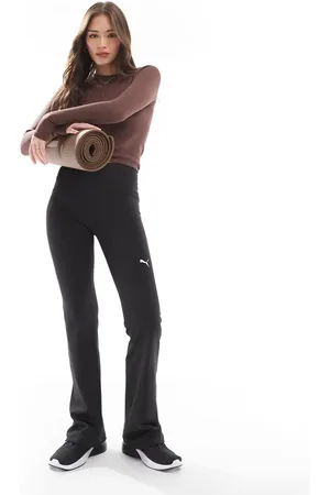 PUMA – Essential – Ausgestellte Leggings in