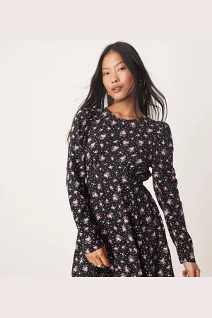 Miss Selfridge – Minikleid mit Passe-Detail und Print
