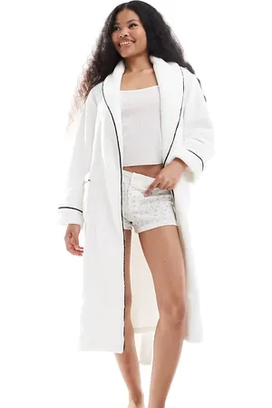 ASOS ASOS DESIGN Petite – Superweicher Midi-Bademantel aus hochwertigem Fleece in