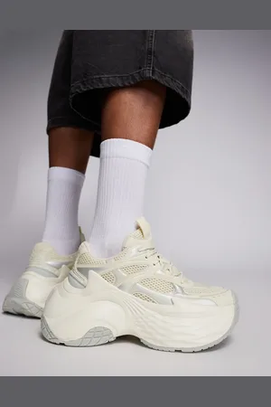 ASOS – Sneaker aus weißem Netzstoff und Kunstledereinsätzen mit dicker Sohle
