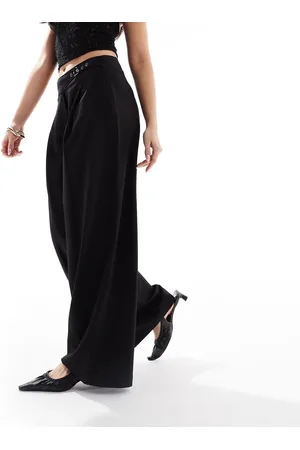 Bershka – Elegante Hose in mit weitem Bein und Gürteldetails