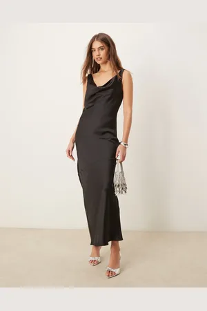 Gina Tricot – Satin-Maxikleid in mit Bias-Cut, Wasserfallausschnitt und tiefem Rückenausschnitt