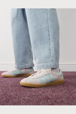 adidas – Bermuda – Sneaker in und Hellblau