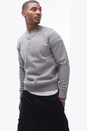 Tommy Hilfiger – Sweatshirt in mit Logo und Zierstreifen