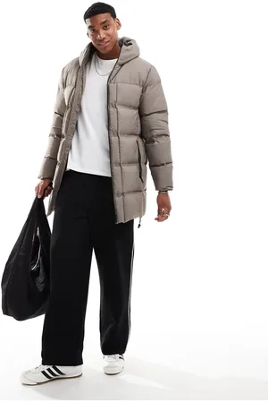 Brave Soul – Wattierte Longline-Steppjacke in Taupe mit Kapuze und gestepptem Detail