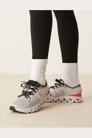 On Running ON – Cloud X 4 – Sportsneaker in Grau und Rot