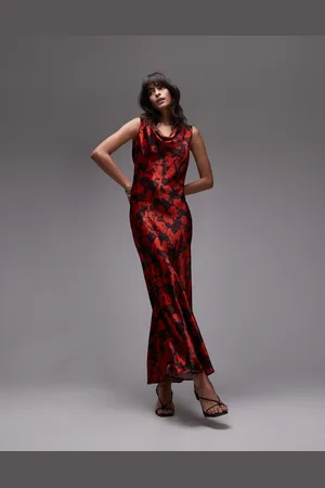 Topshop – Mehrlagiges Maxikleid in mit Wasserfallausschnitt und kleinem Rosenmuster