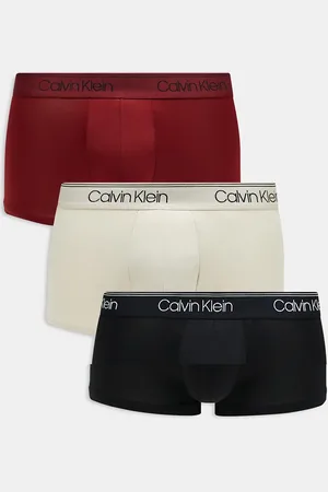 Calvin Klein – Microfibre Stretch – 3er-Pack Trunks in Schwarz/Rot/Neutral mit niedrigem Bund