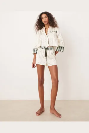 Free People – Pillow Talk – Gemustertes Pyjama-Set aus Satin in Elfenbeinweiß und Blau